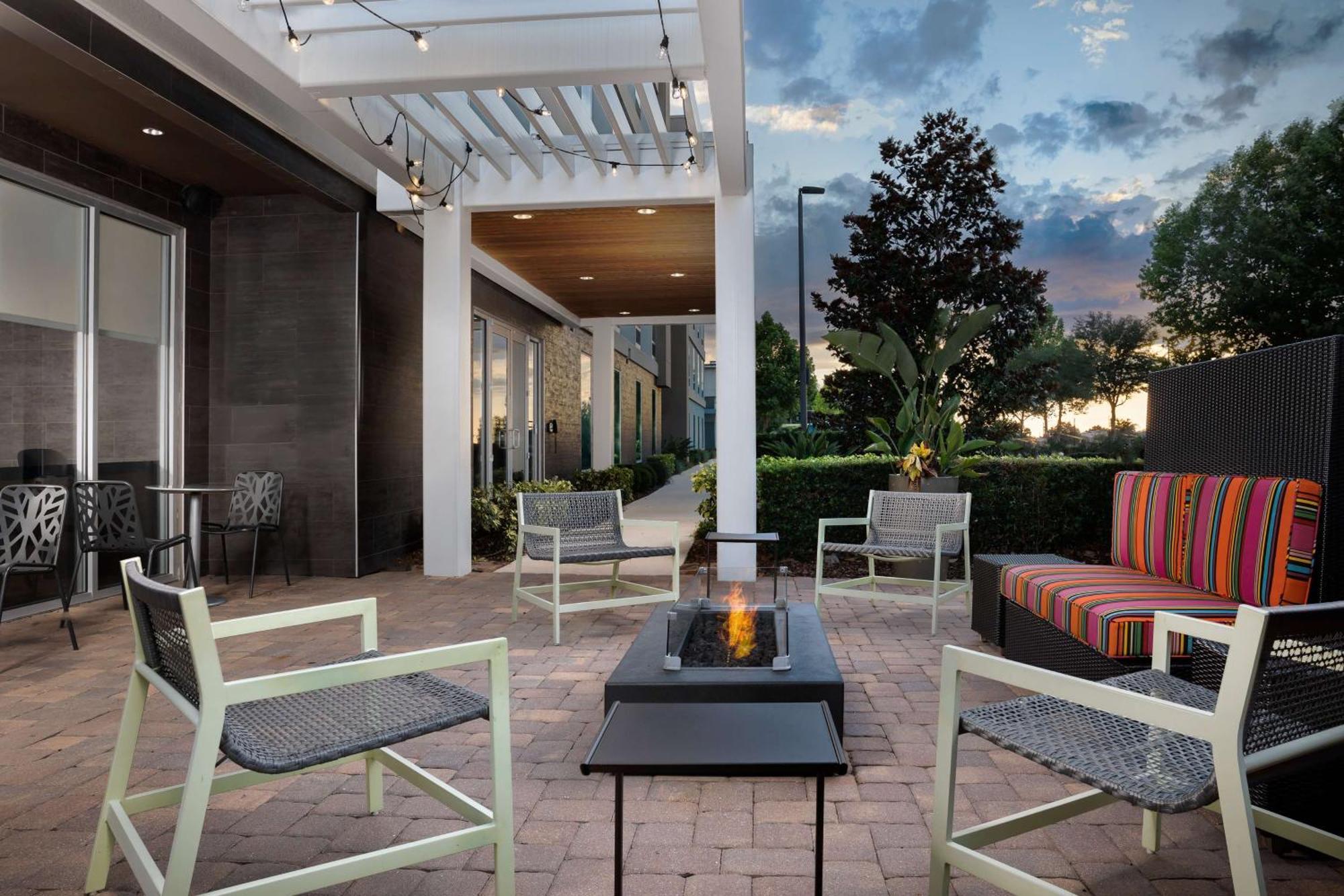 Home2 Suites By Hilton Clermont Exterior photo